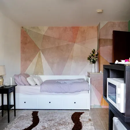 Gemuetliches Im Stuttgart Flughafen Messe Kwatera prywatna