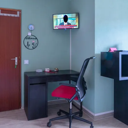 Gemütliches Im Stuttgart Flughafen Messe *